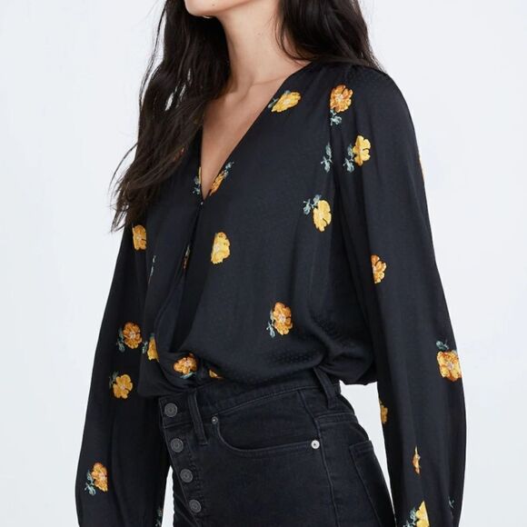 Madewell Tops - NWOT Madewell Bubble-Sleeve Wrap Top in Floating Florets Medium